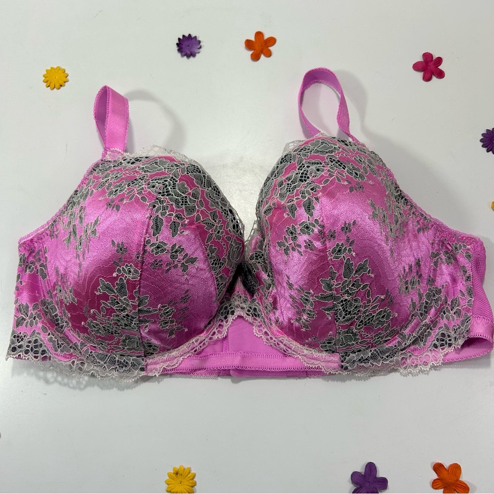 Victoria's Secret Dream Angels Pink lace-lined demi underwire bra 40D
